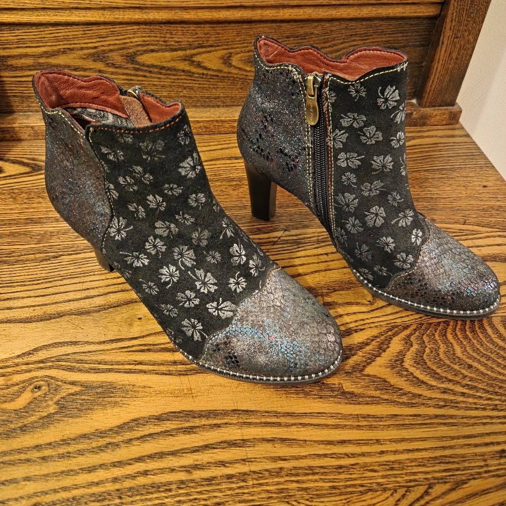 L'artiste Black Floral Heeled Boots